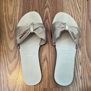 Havaianas Women's Metallic Sandals Size 7/8W